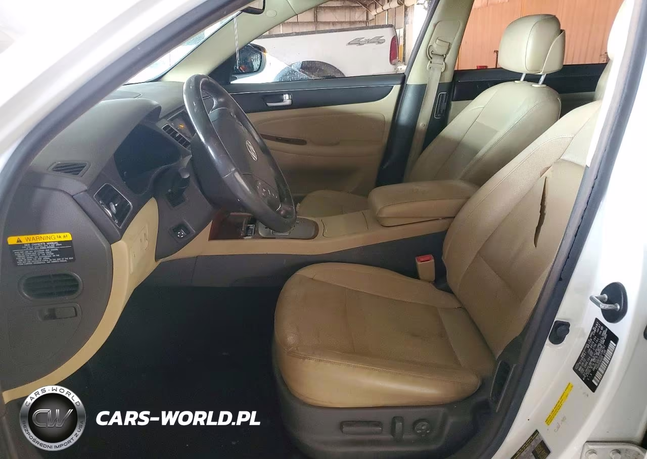 2012 Hyundai Genesis 3.8L VIN:KMHGC4DD1CU196761 - 7