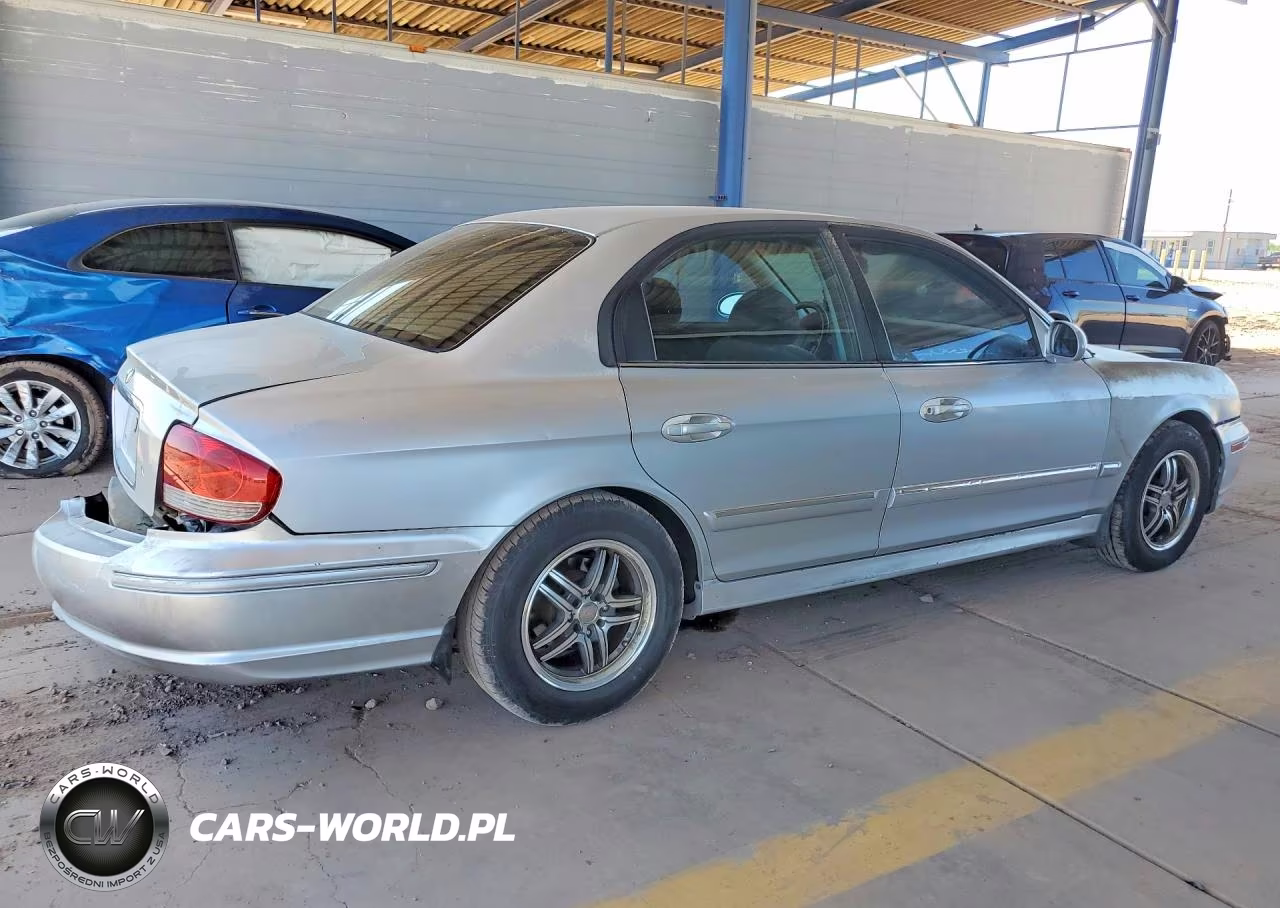 2002 Hyundai Sonata Gls VIN:KMHWF35HX2A712758 - 3