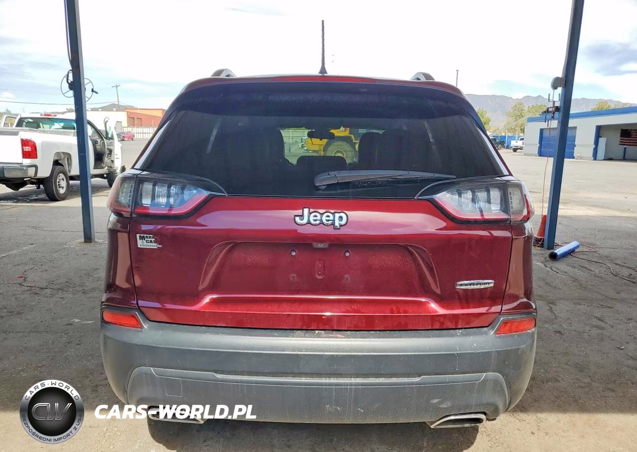 2019 Jeep Cherokee Latitude Plus VIN:1C4PJLLX8KD204563 - 6