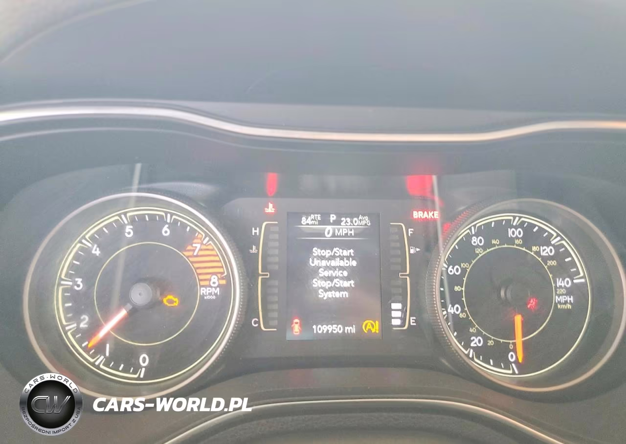 2019 Jeep Cherokee Latitude Plus VIN:1C4PJLLX8KD204563 - 9