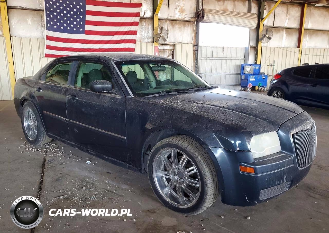 2007 Chrysler 300 VIN:2C3KA43R57H888312 - 4