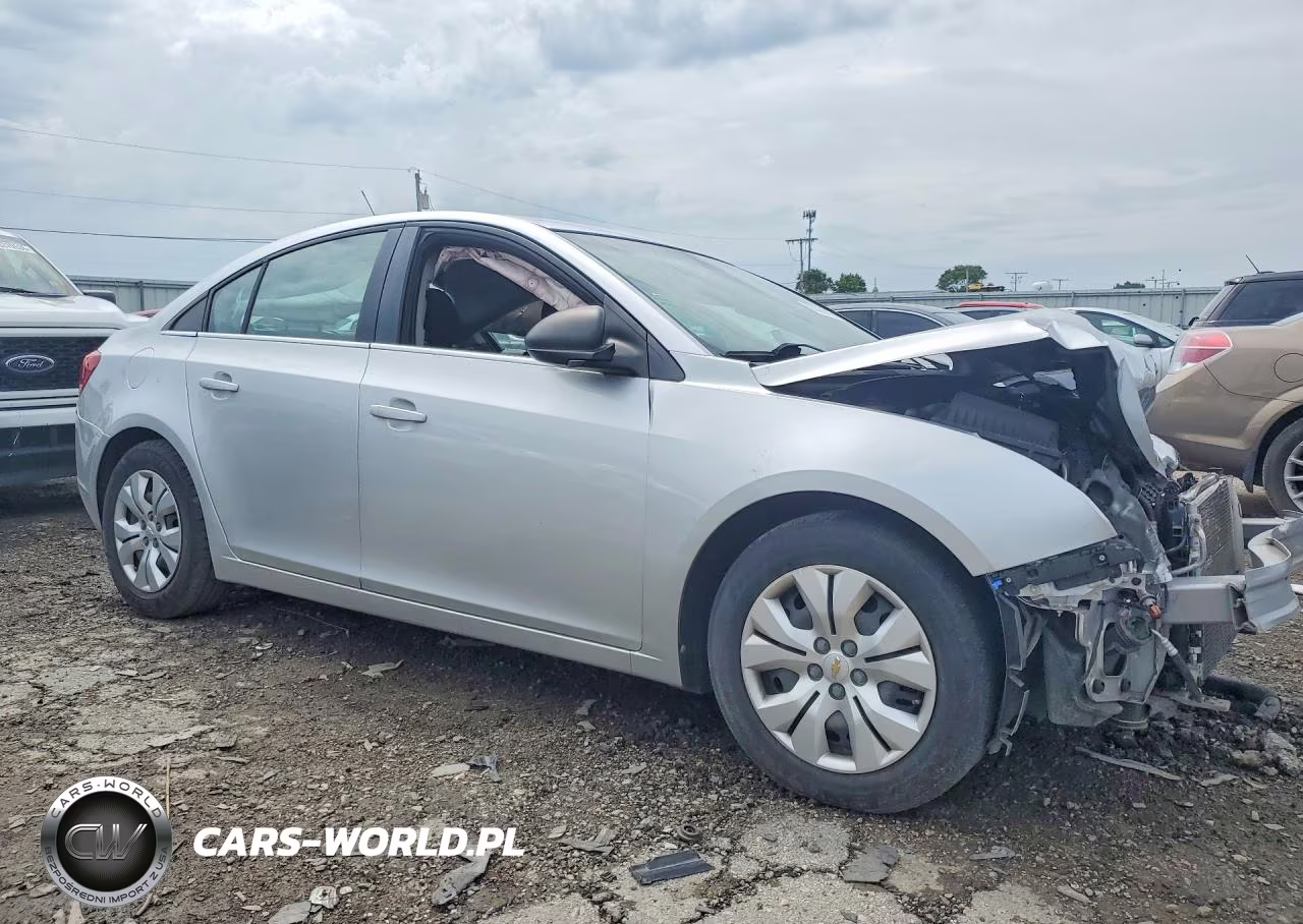 2012 Chevrolet Cruze Ls VIN:1G1PC5SH7C7217135 - 4