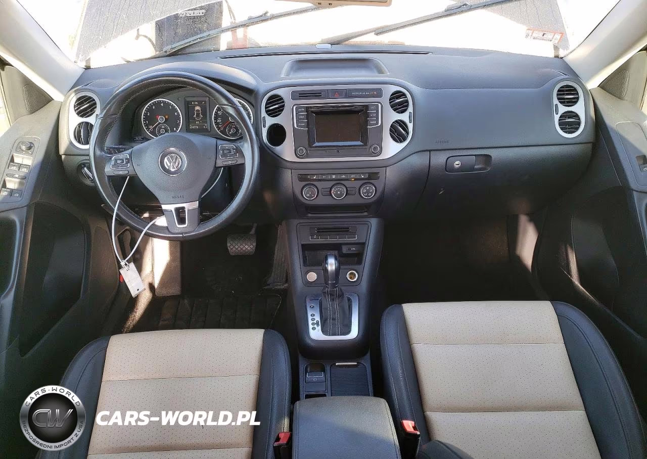 2016 Volkswagen Tiguan S VIN:WVGBV7AX1GW594647 - 8