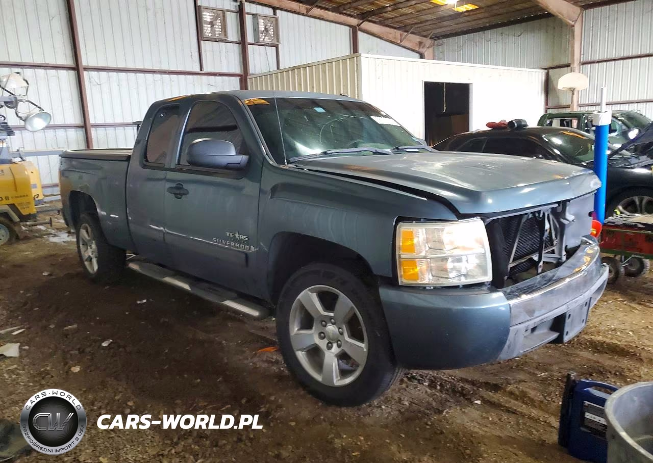 2008 Chevrolet Silverado C1500 VIN:1GCEC19C68Z324366 - 4