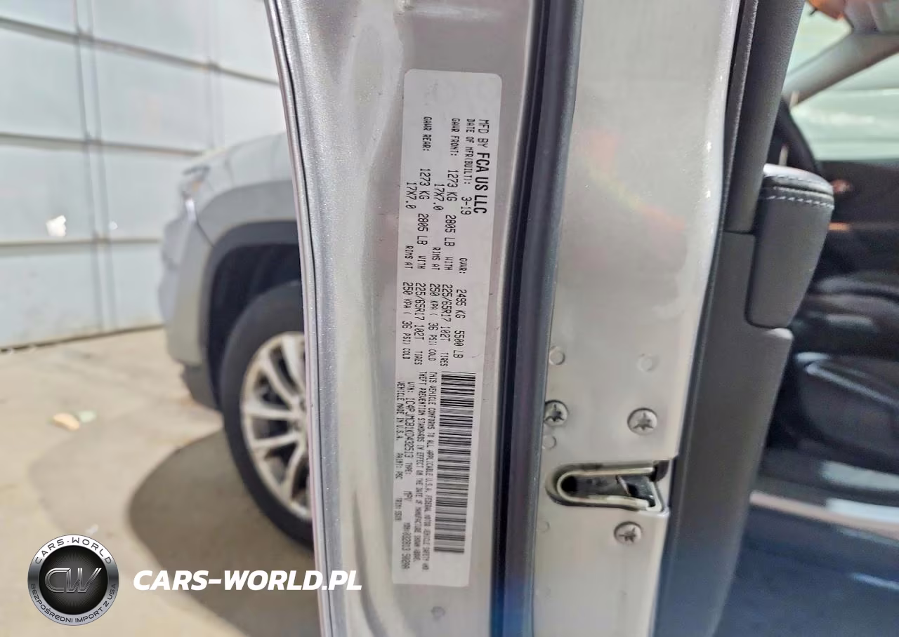 2019 Jeep Cherokee Latitude VIN:1C4PJMCB1KD432513 - 13
