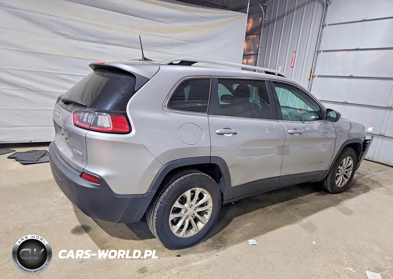2019 Jeep Cherokee Latitude VIN:1C4PJMCB1KD432513 - 3