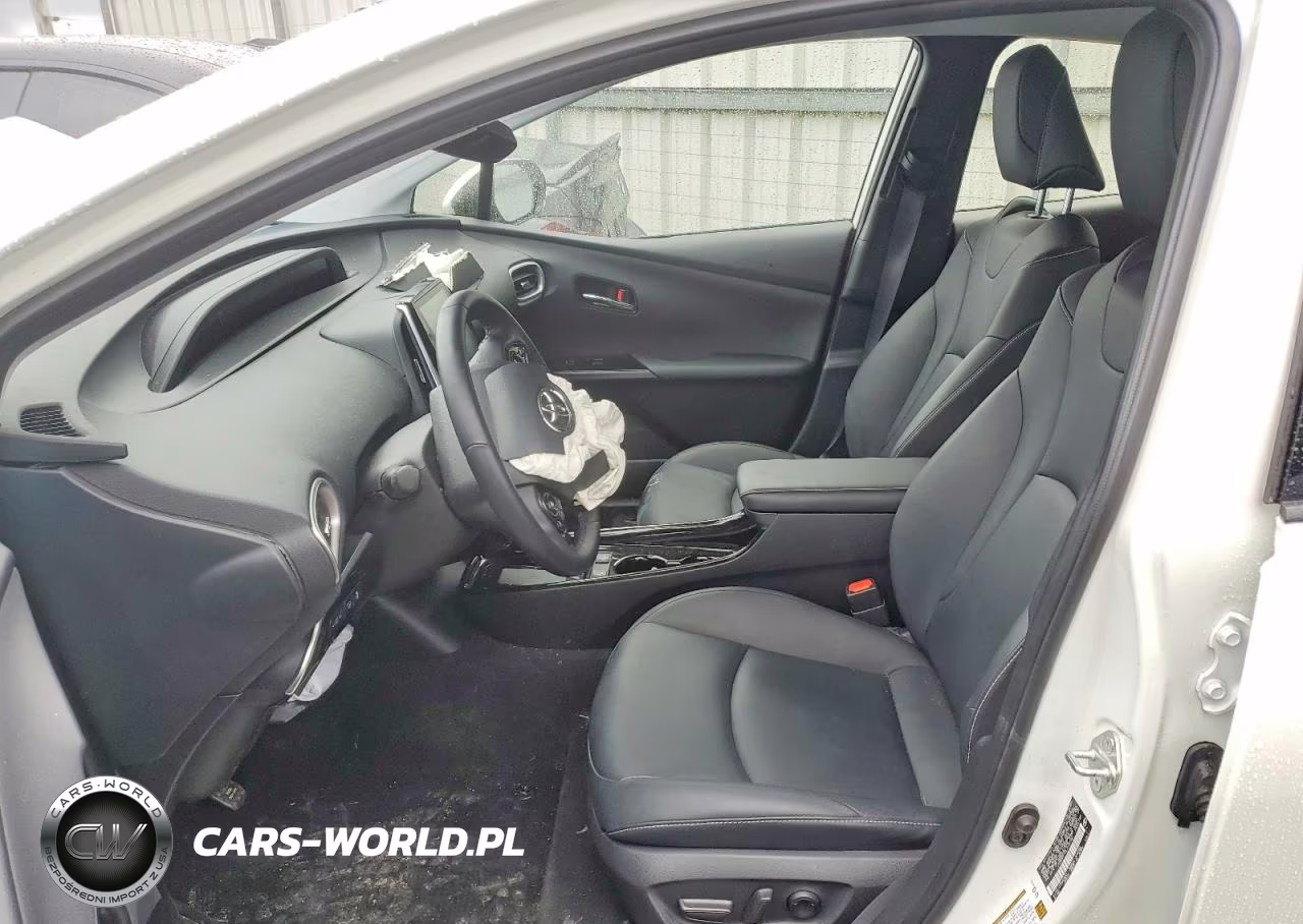 2020 Toyota Prius Prime Limited VIN:JTDKARFP6L3149952 - 7