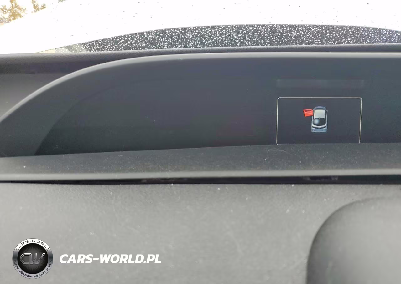 2020 Toyota Prius Prime Limited VIN:JTDKARFP6L3149952 - 9