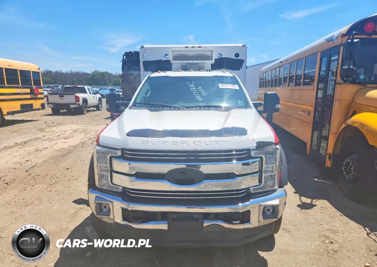 2017 Ford F550 Super Duty VIN:1FD0X5HT9HEC91194 - 5