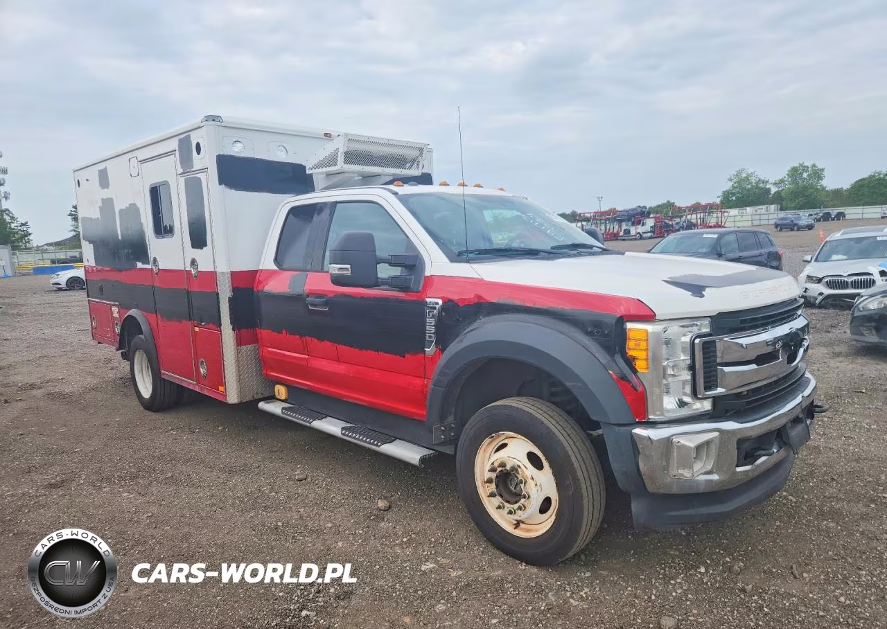 2017 Ford F550 Super Duty VIN:1FD0X5HT9HED73071 - 4