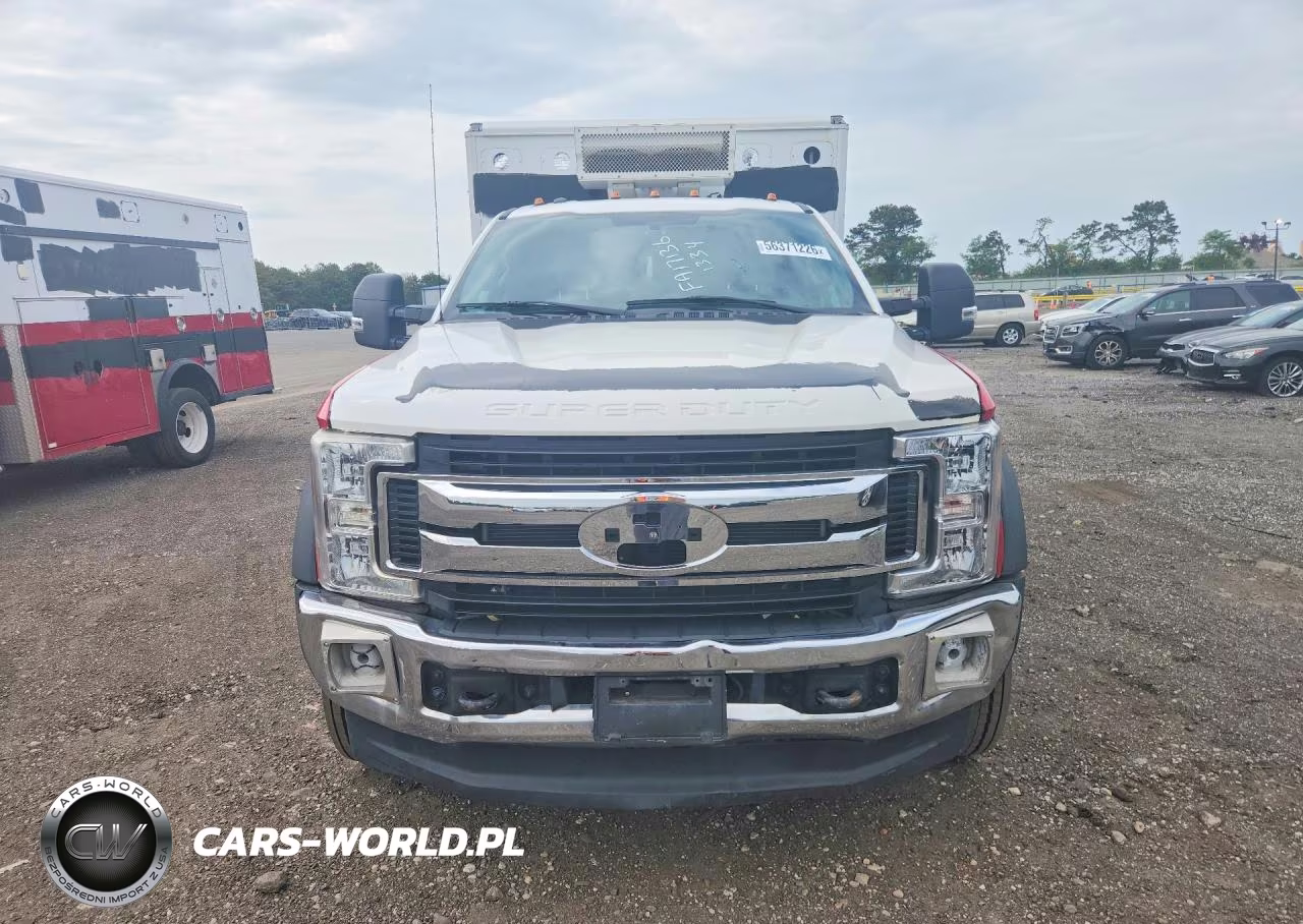 2017 Ford F550 Super Duty VIN:1FD0X5HT9HED73071 - 5