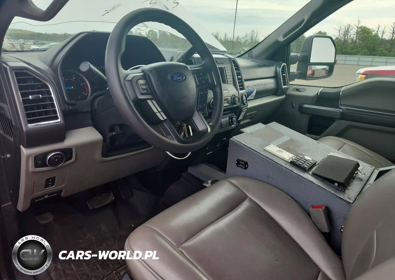 2017 Ford F550 Super Duty VIN:1FD0X5HT9HED73071 - 8