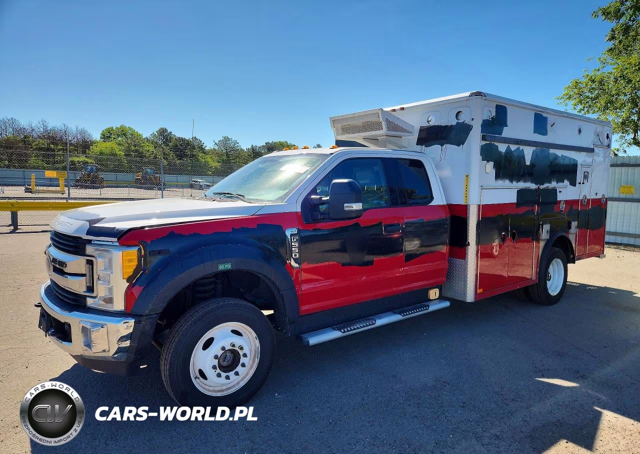 2017 Ford F550 Super Duty – zdjęcie 1 z 13