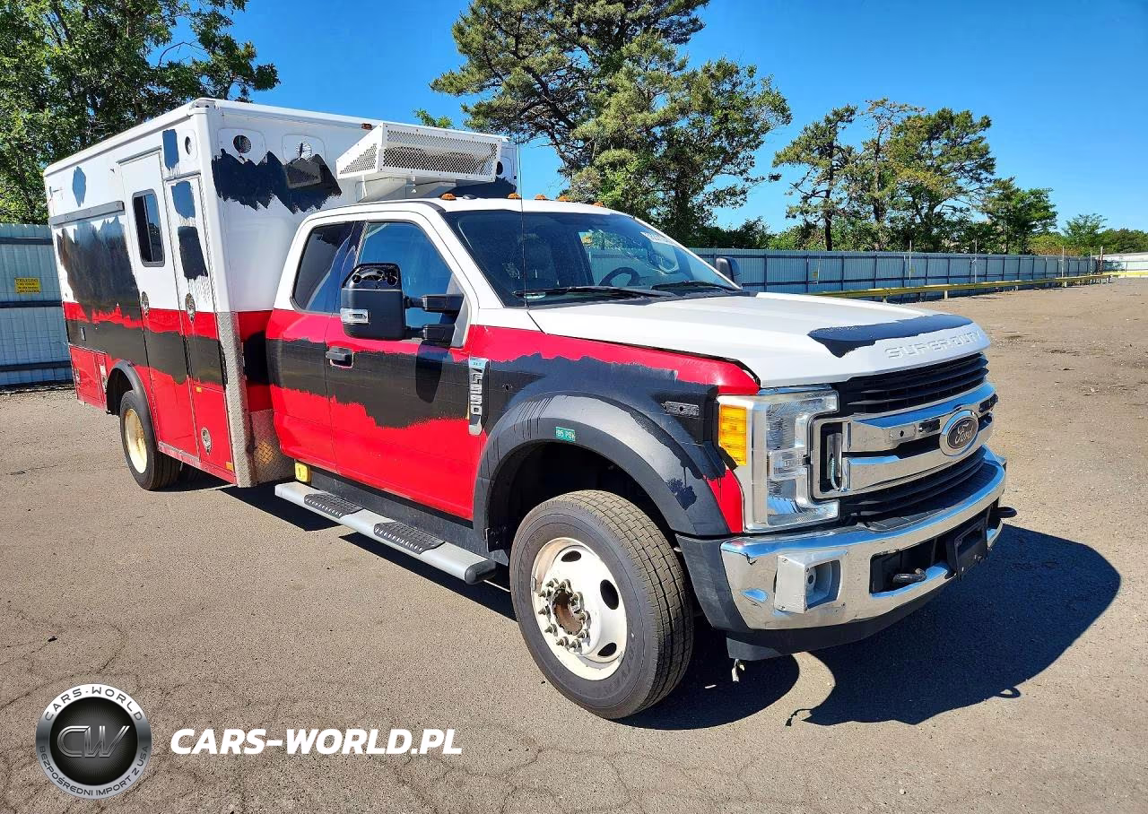 2017 Ford F550 Super Duty VIN:1FD0X5HT1HEF00606 - 4