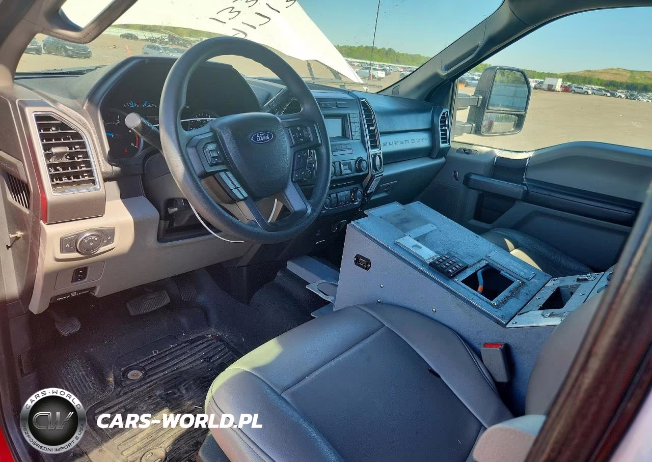 2017 Ford F550 Super Duty VIN:1FD0X5HT2HED73073 - 8