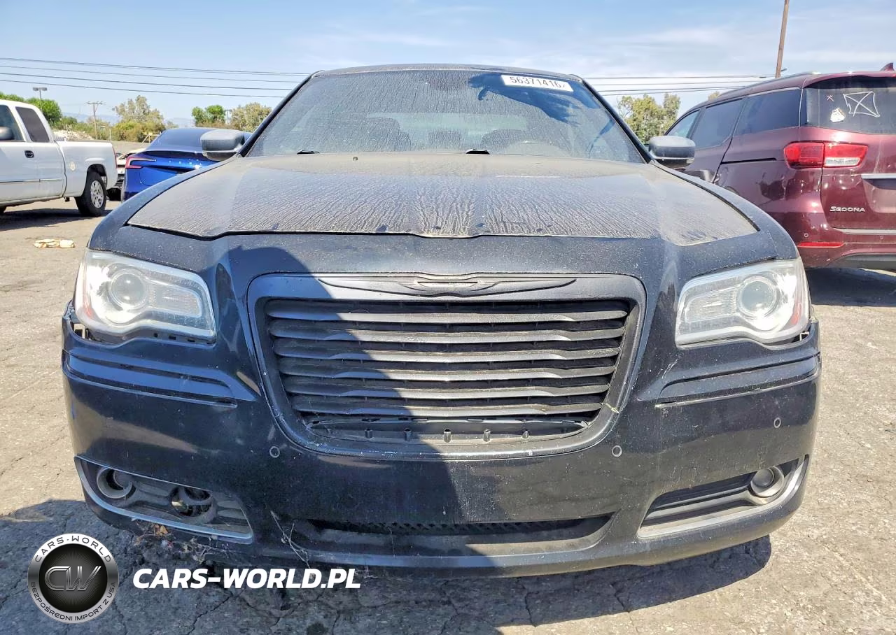 2013 Chrysler 300C VIN:2C3CCAET6DH630737 - 5