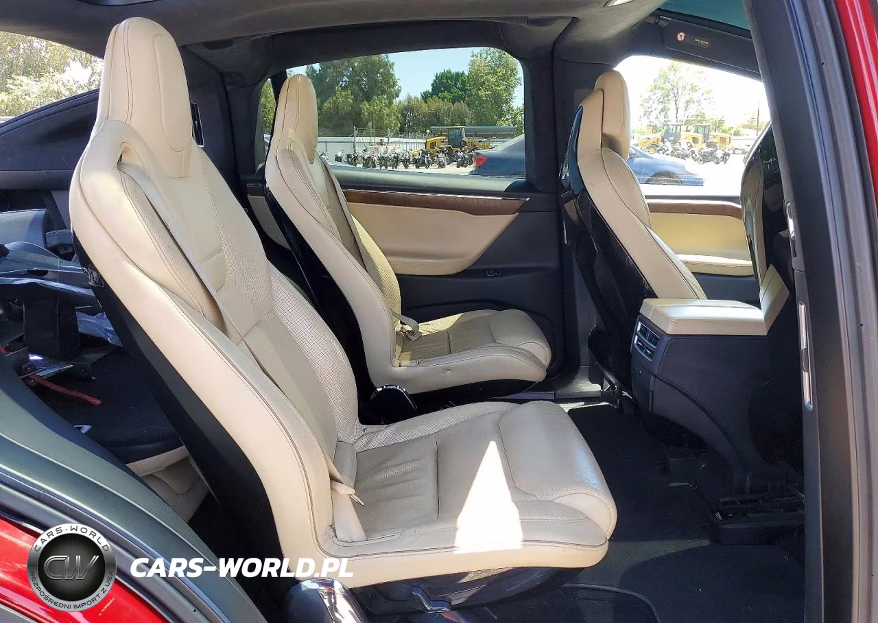 2017 Tesla Model X VIN:5YJXCBE27HF034851 - 10