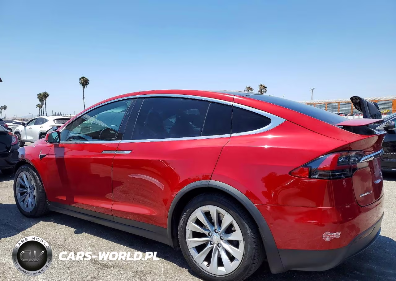 2017 Tesla Model X VIN:5YJXCBE27HF034851 - 2