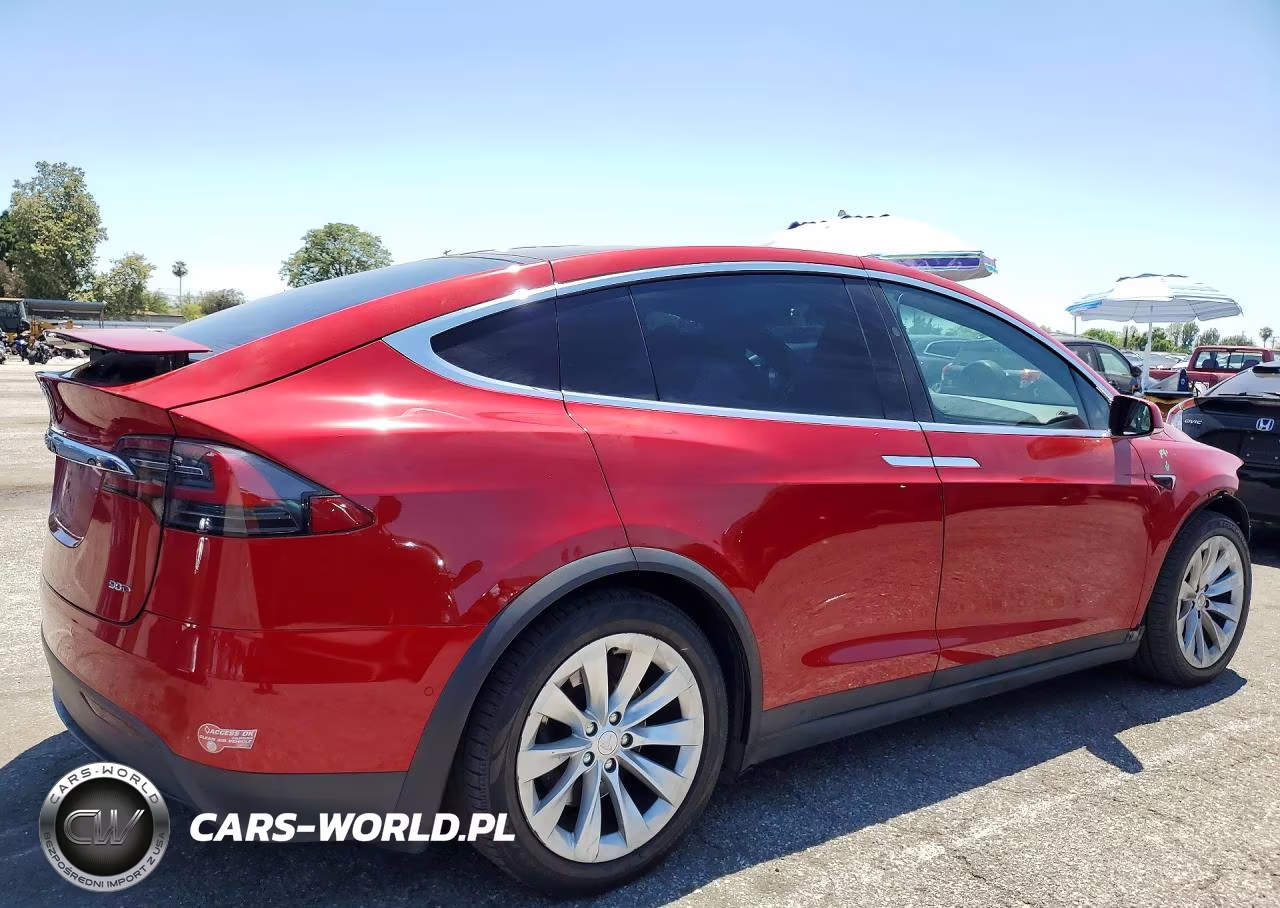 2017 Tesla Model X VIN:5YJXCBE27HF034851 - 3