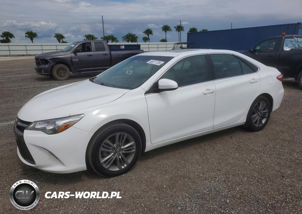 2016 Toyota Camry Se – zdjęcie 1 z 12
