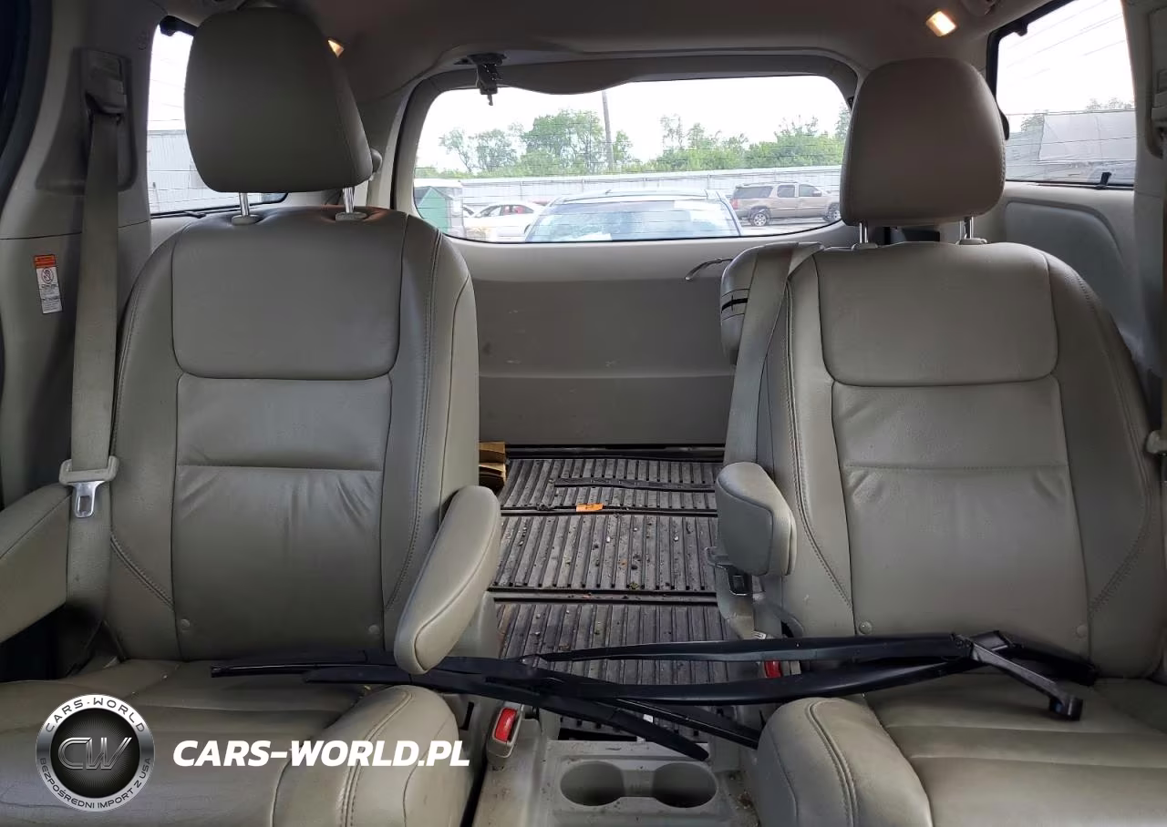 2017 Toyota Sienna Xle VIN:5TDYZ3DC7HS877107 - 10