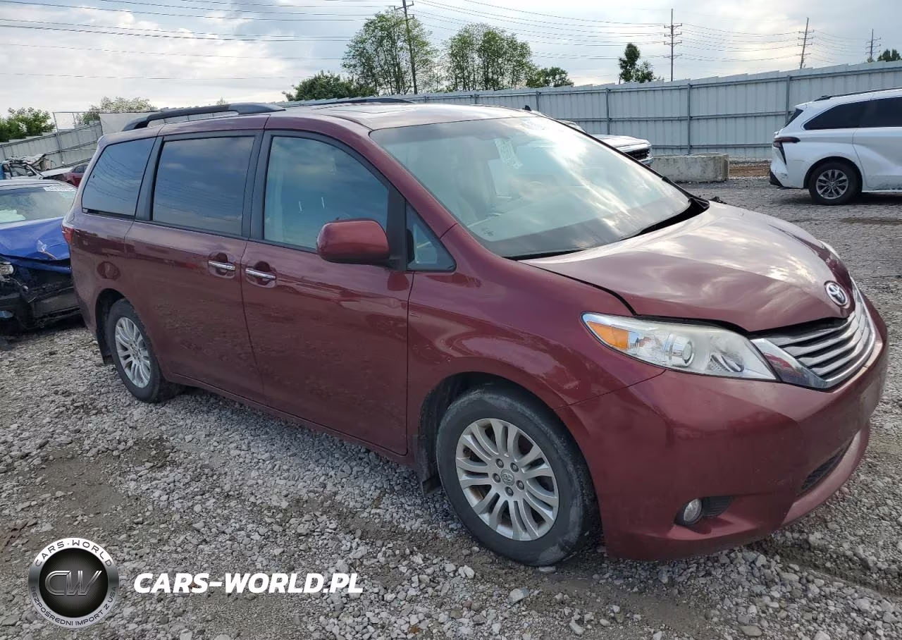 2017 Toyota Sienna Xle VIN:5TDYZ3DC7HS877107 - 4