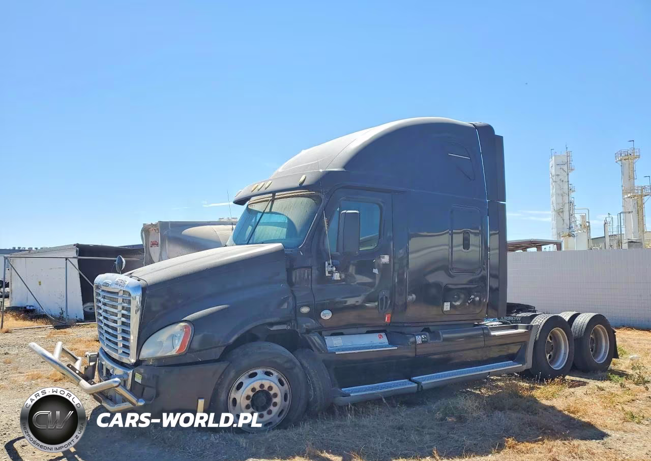 2015 Freightliner Cascadia 125 Semi Truck