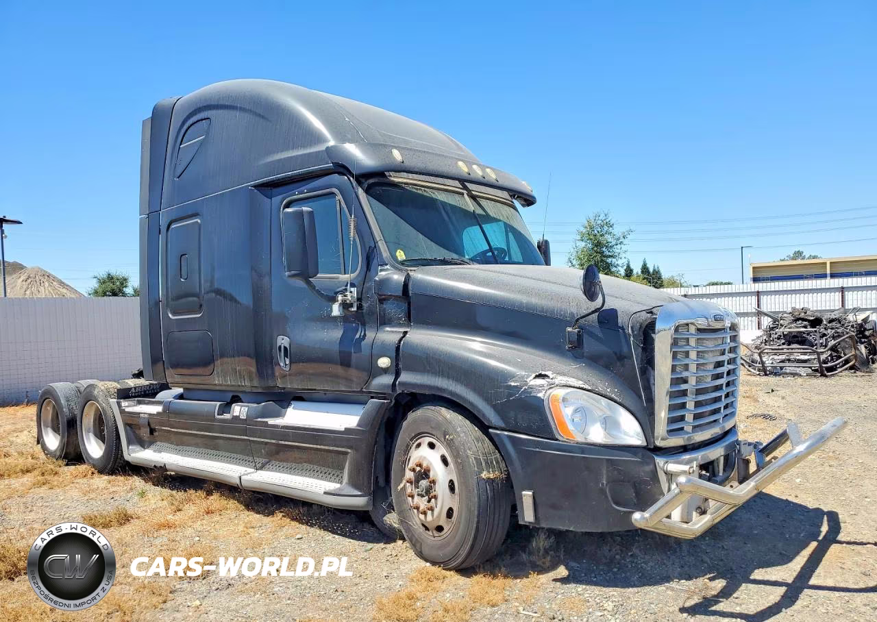 2015 Freightliner Cascadia 125 Semi Truck VIN:3AKJGLD62FSFL2809 - 4