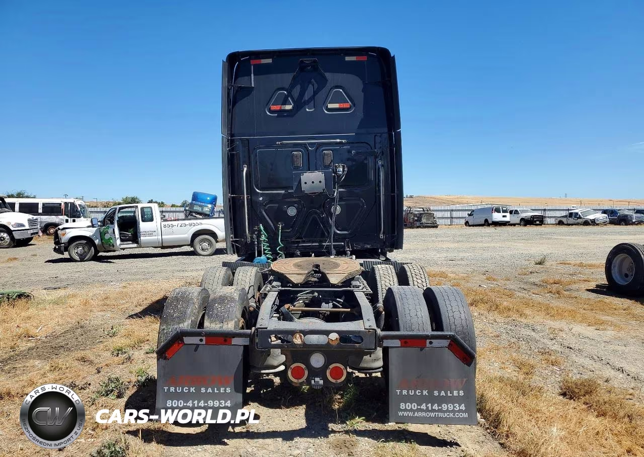 2015 Freightliner Cascadia 125 Semi Truck VIN:3AKJGLD62FSFL2809 - 6
