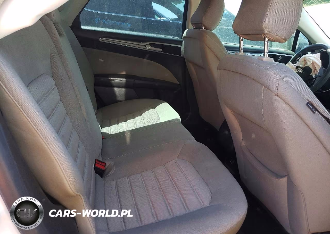 2020 Ford Fusion S VIN:3FA6P0G71LR149519 - 10