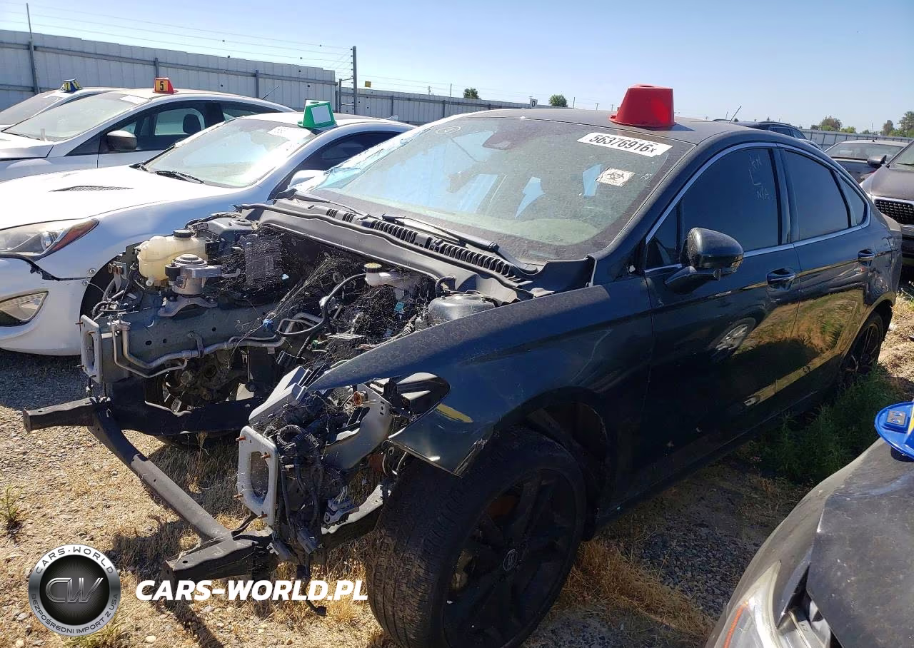 2015 Ford Fusion Titanium – zdjęcie 1 z 12