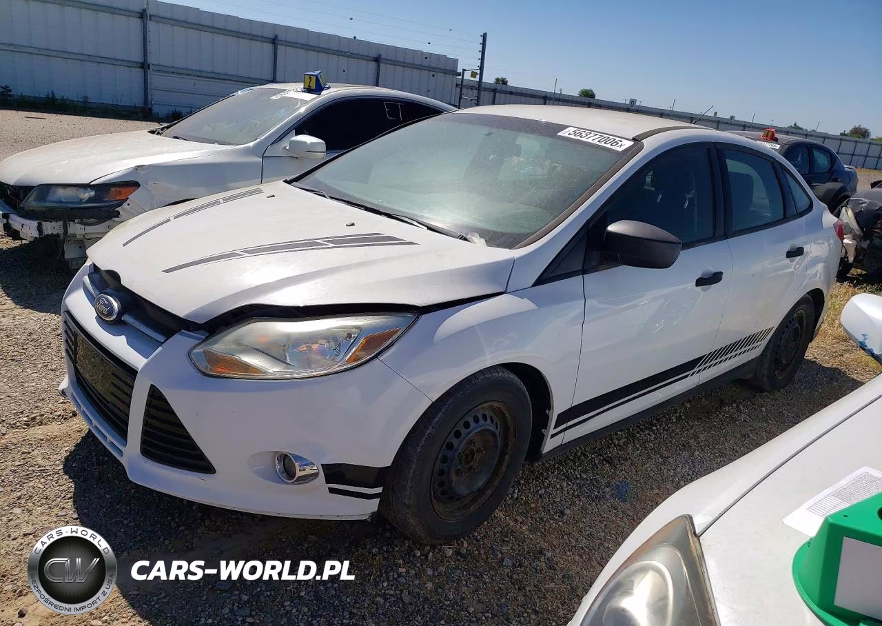 2014 Ford Focus S – zdjęcie 1 z 12