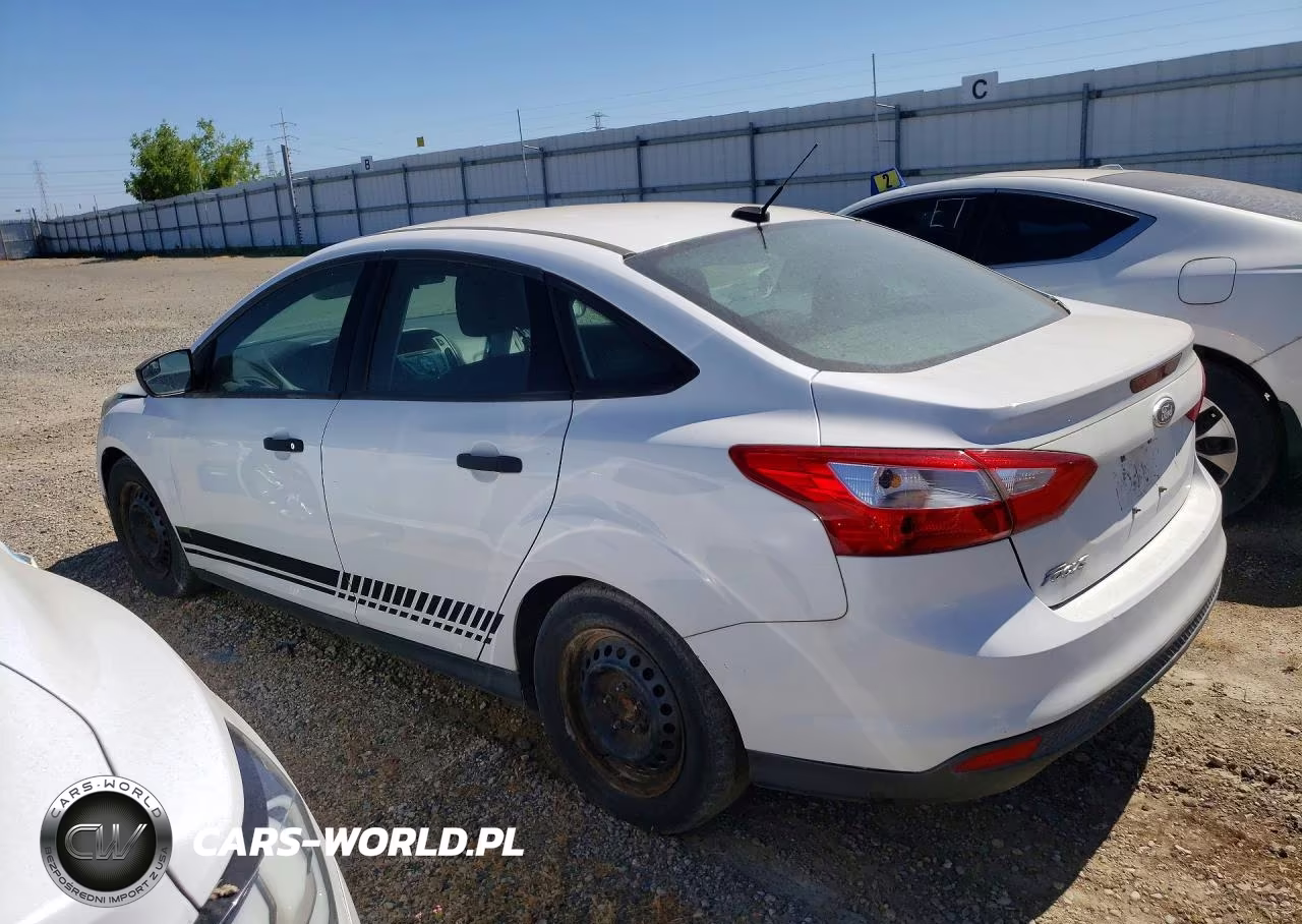 2014 Ford Focus S VIN:1FADP3E21EL150784 - 2