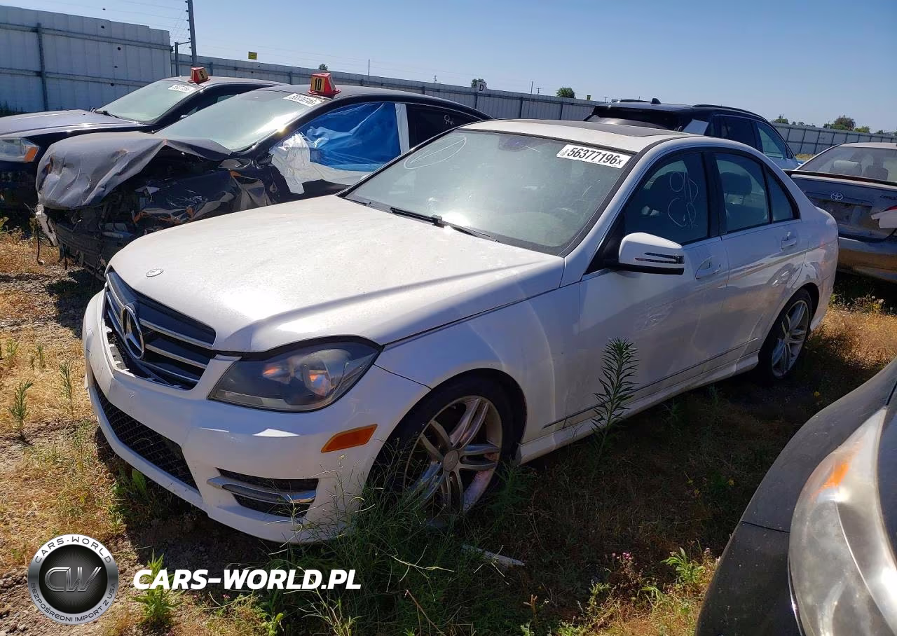 2014 Mercedes-Benz C 250 – zdjęcie 1 z 12