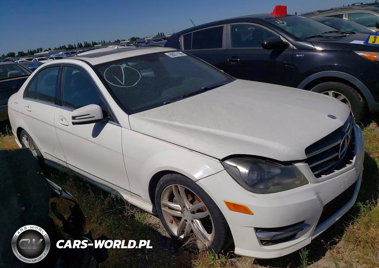 2014 Mercedes-Benz C 250 VIN:WDDGF4HB2ER310671 - 4