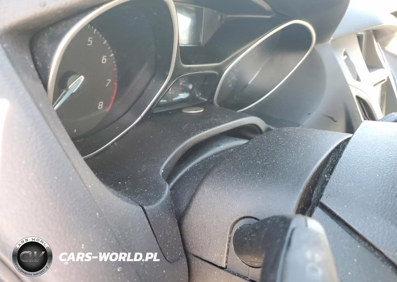 2012 Ford Focus S VIN:1FAHP3E20CL372389 - 18