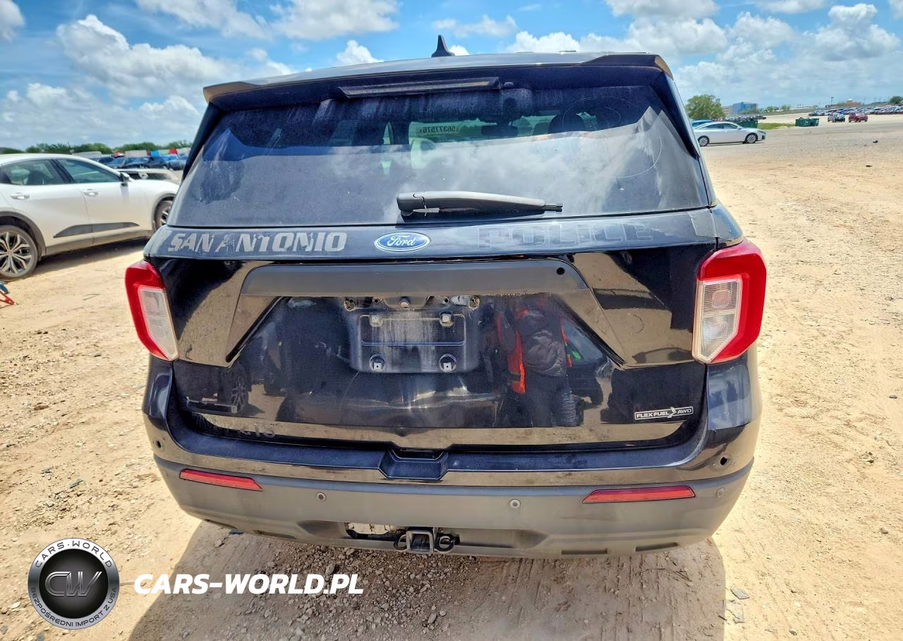 2021 Ford Explorer Police Interceptor VIN:1FM5K8ABXMGC33133 - 6