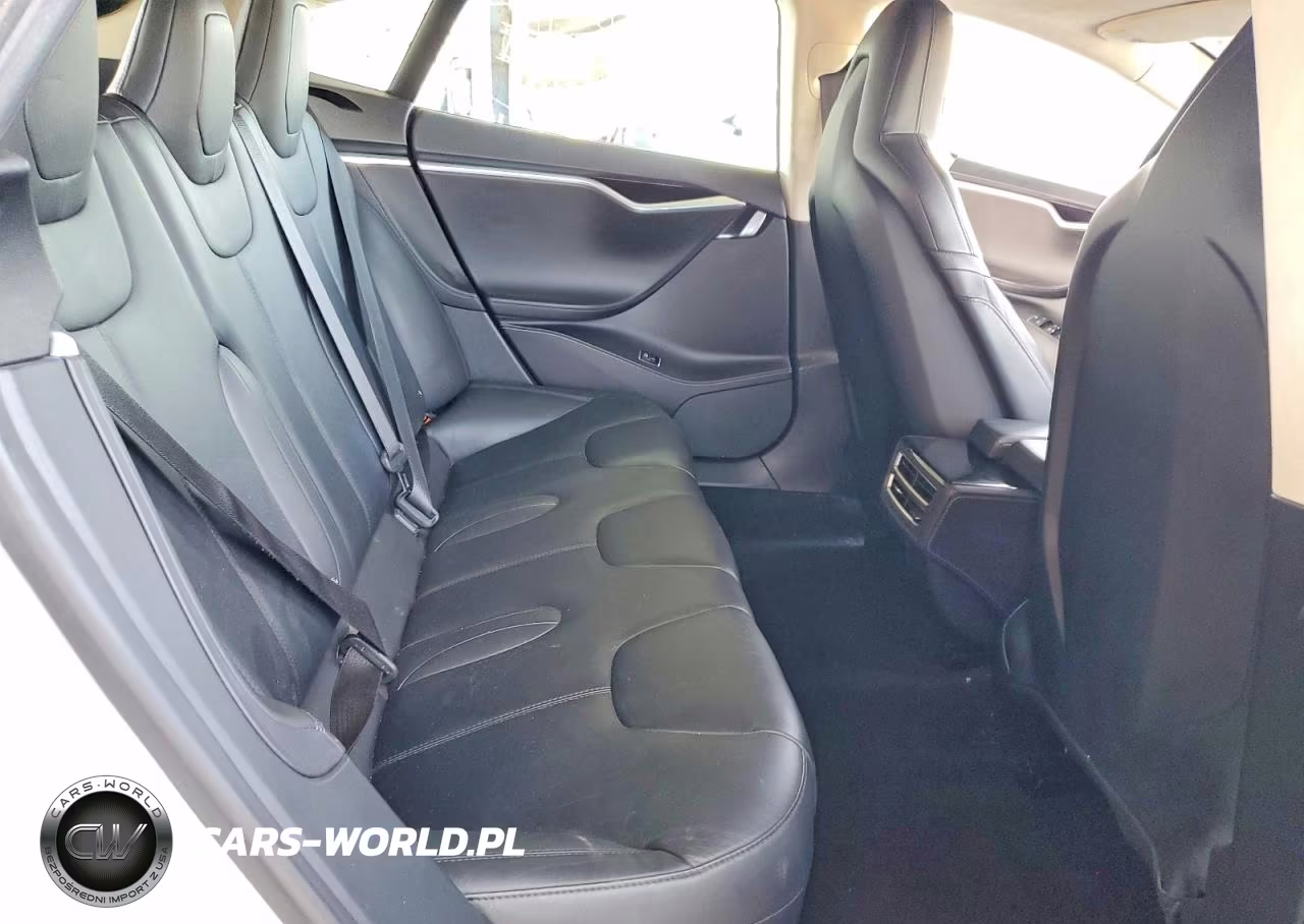 2015 Tesla Model S VIN:5YJSA1E16FF116097 - 10