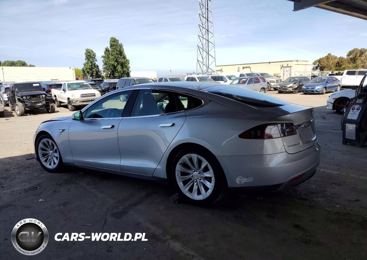 2015 Tesla Model S VIN:5YJSA1E16FF116097 - 2