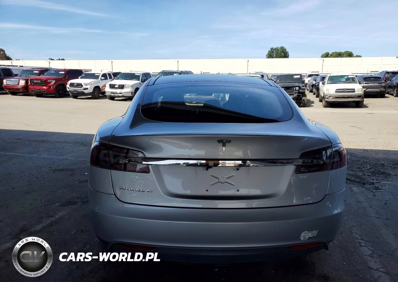 2015 Tesla Model S VIN:5YJSA1E16FF116097 - 6