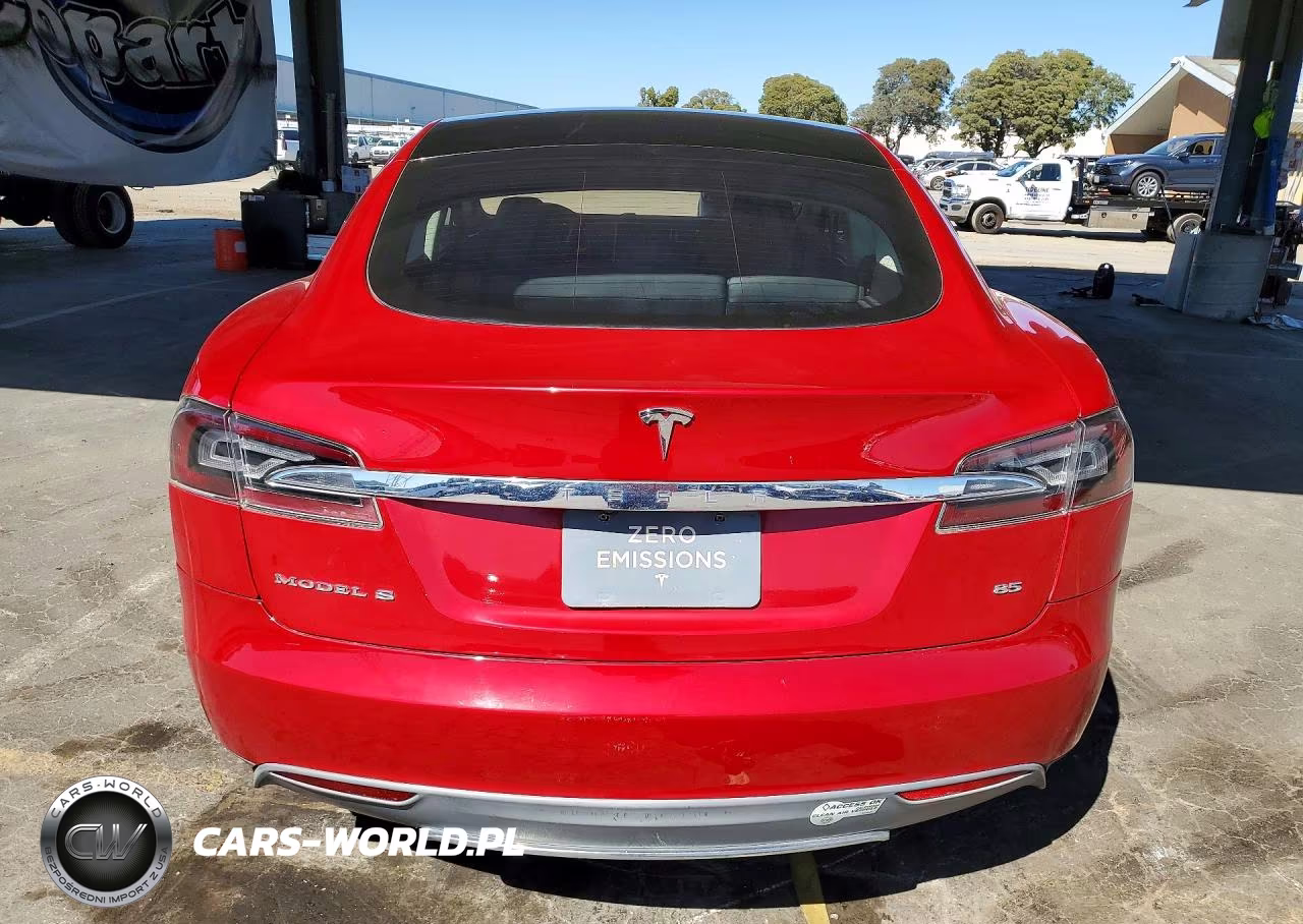 2013 Tesla Model S VIN:5YJSA1CNXDFP12929 - 6