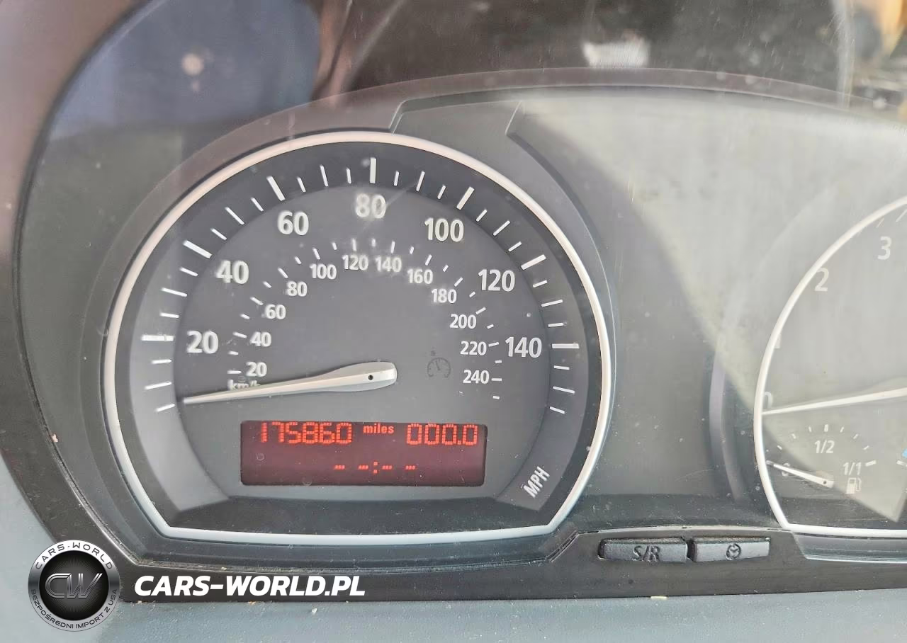 2004 BMW X3 2.5I VIN:WBXPA73484WA77582 - 9