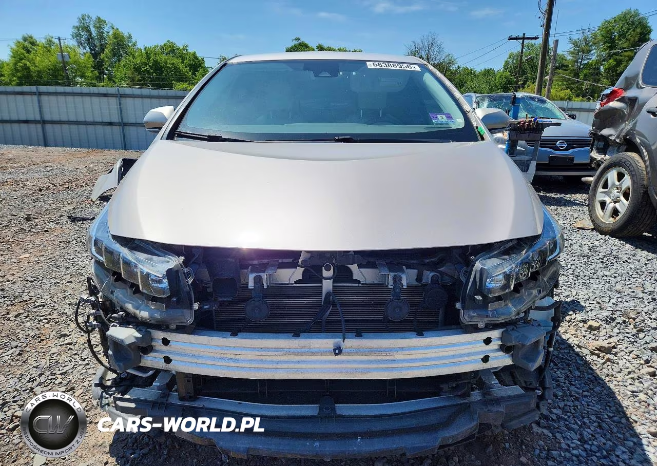 2017 Toyota Prius Prime Premium VIN:JTDKARFP1H3018032 - 5