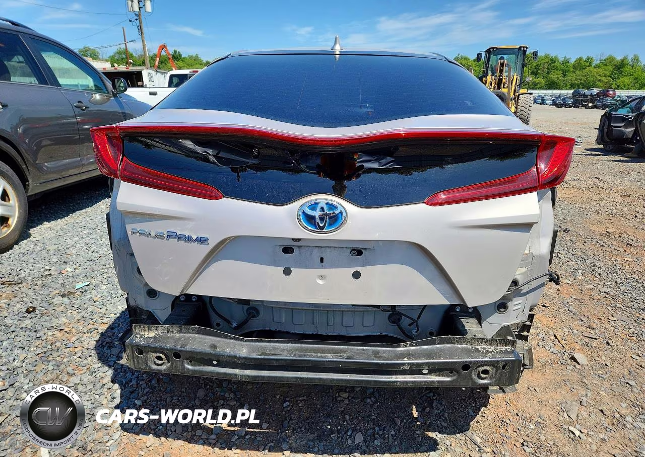 2017 Toyota Prius Prime Premium VIN:JTDKARFP1H3018032 - 6