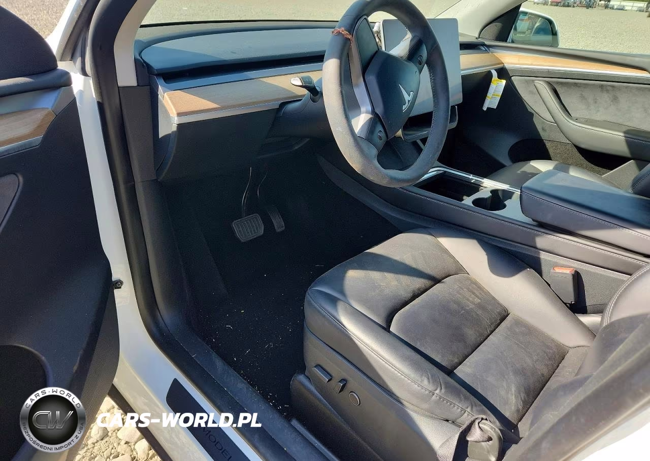2023 Tesla Model Y VIN:7SAYGAEE7PF742600 - 8