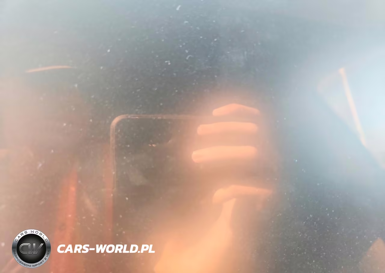 2023 Tesla Model Y VIN:7SAYGAEE7PF742600 - 9