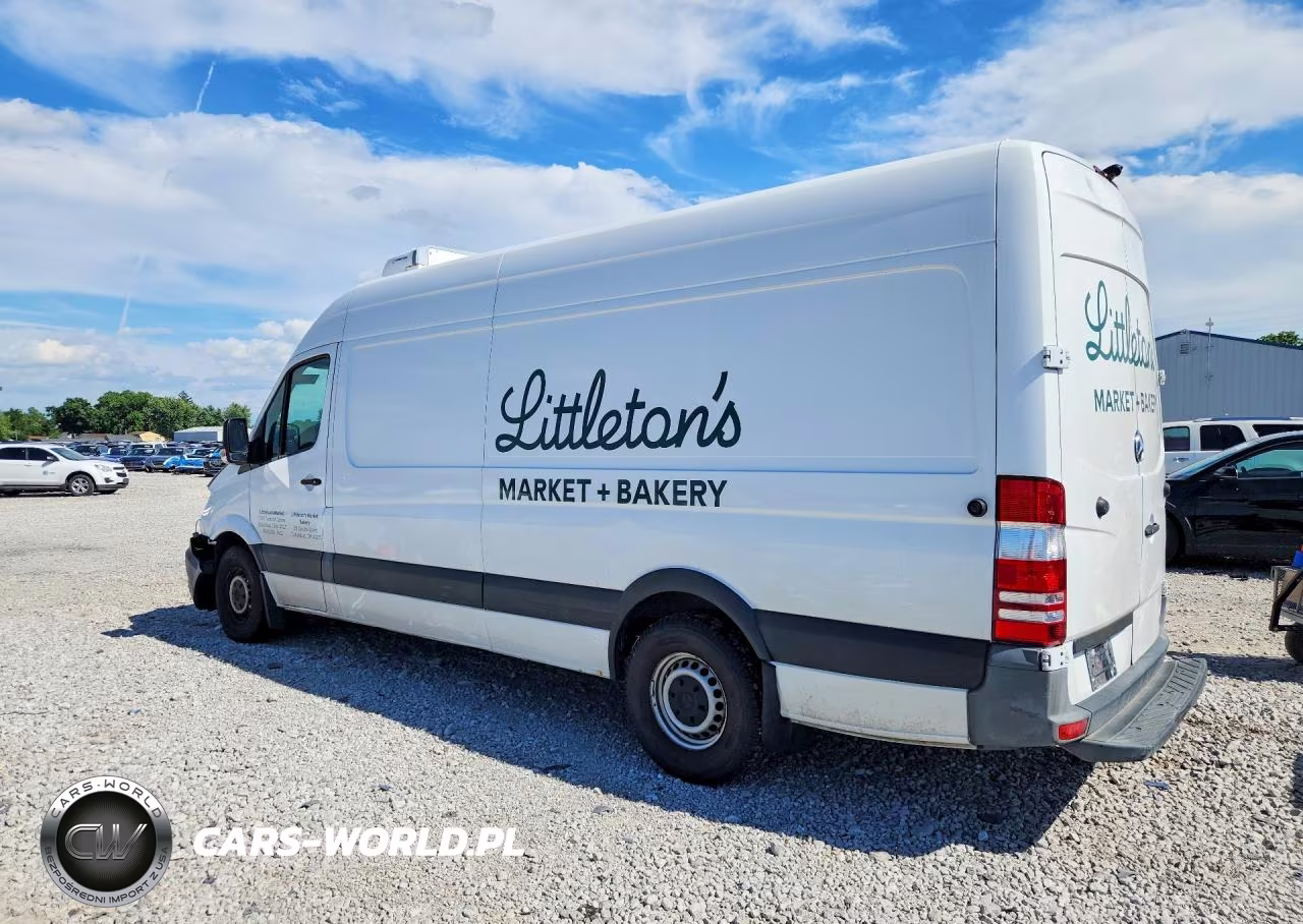 2016 Mercedes Benz Sprinter 2500 Refrigerated Delivery Van VIN:WD3PE8CD8GP180644 - 2