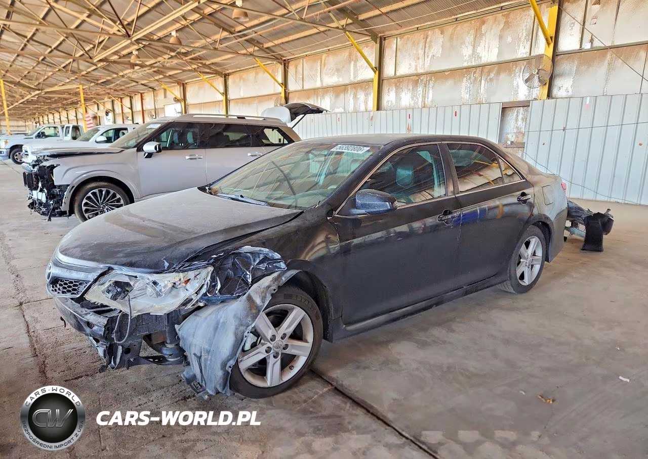 2012 Toyota Camry Se – zdjęcie 1 z 13