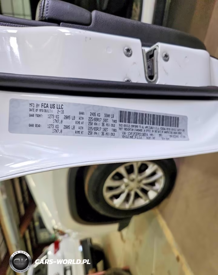 2019 Jeep Cherokee Latitude VIN:1C4PJMCB7KD136914 - 13