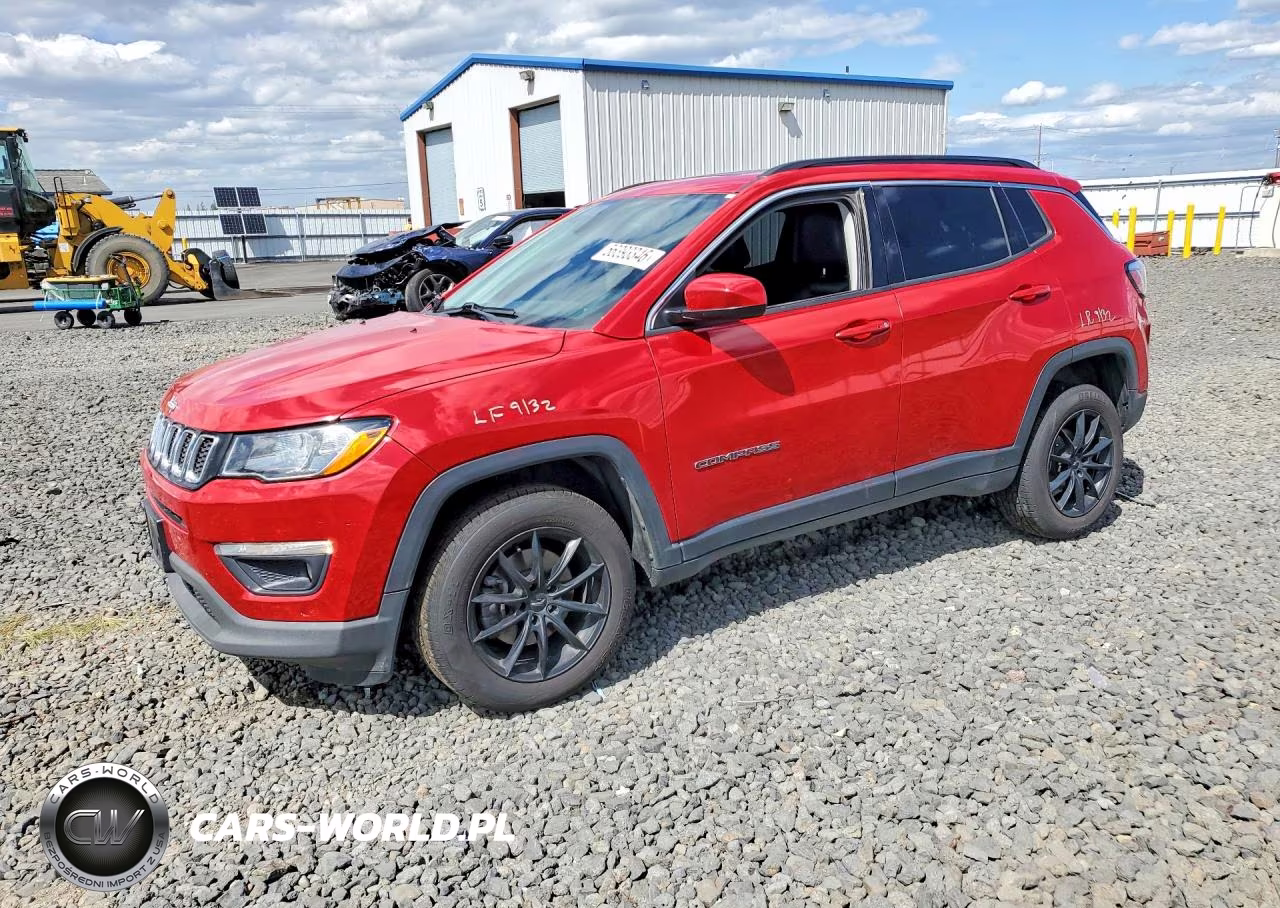 2018 Jeep Compass Latitude – zdjęcie 1 z 13